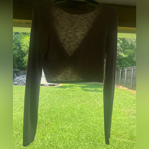 Aeropostalé Locoowai-Sleeve-Workout-V-Neck-Cropped - Picture 2 of 4